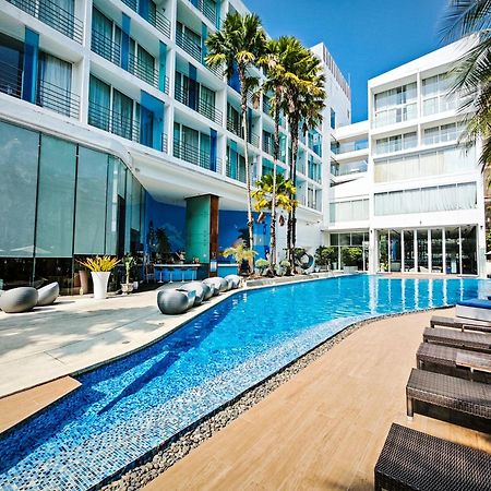 Hotel Baraquda Heeton Pattaya By Compass Hospitality Exterior foto