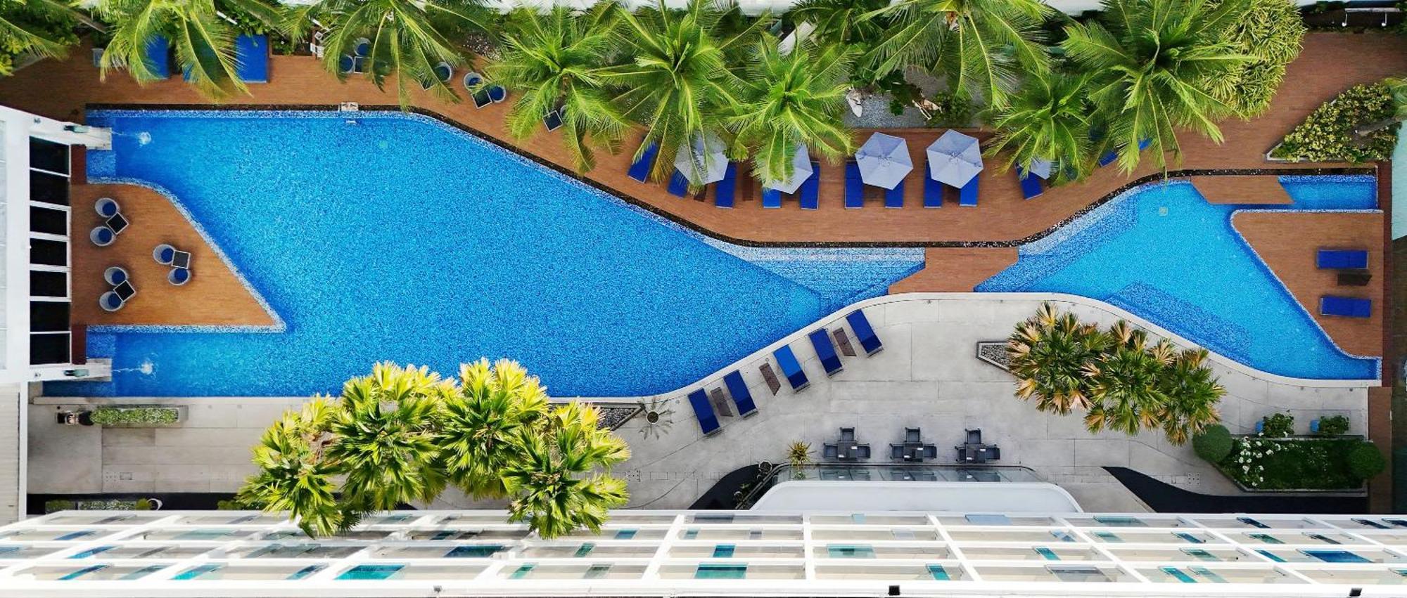 Hotel Baraquda Heeton Pattaya By Compass Hospitality Exterior foto